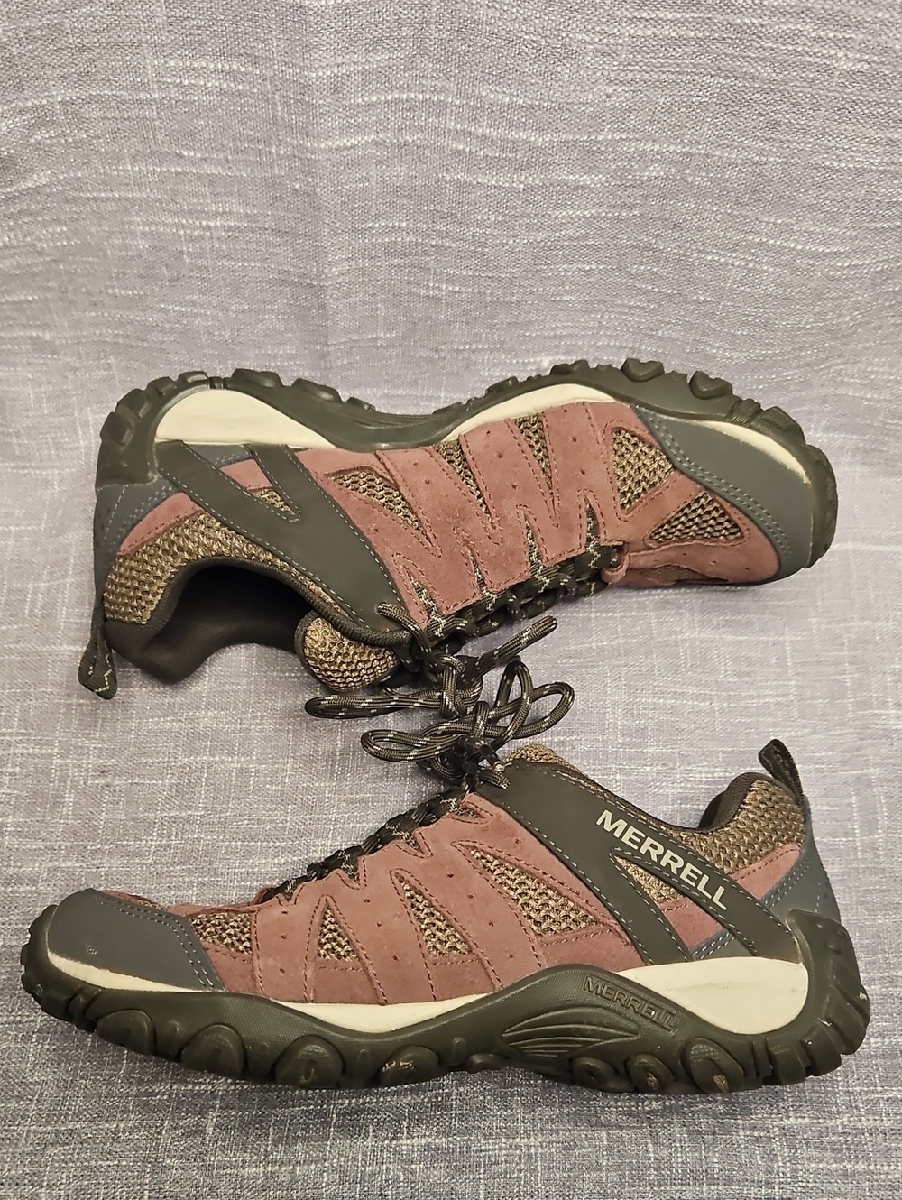 Merrell Accentor Low-Top Trail Hiking Shoes